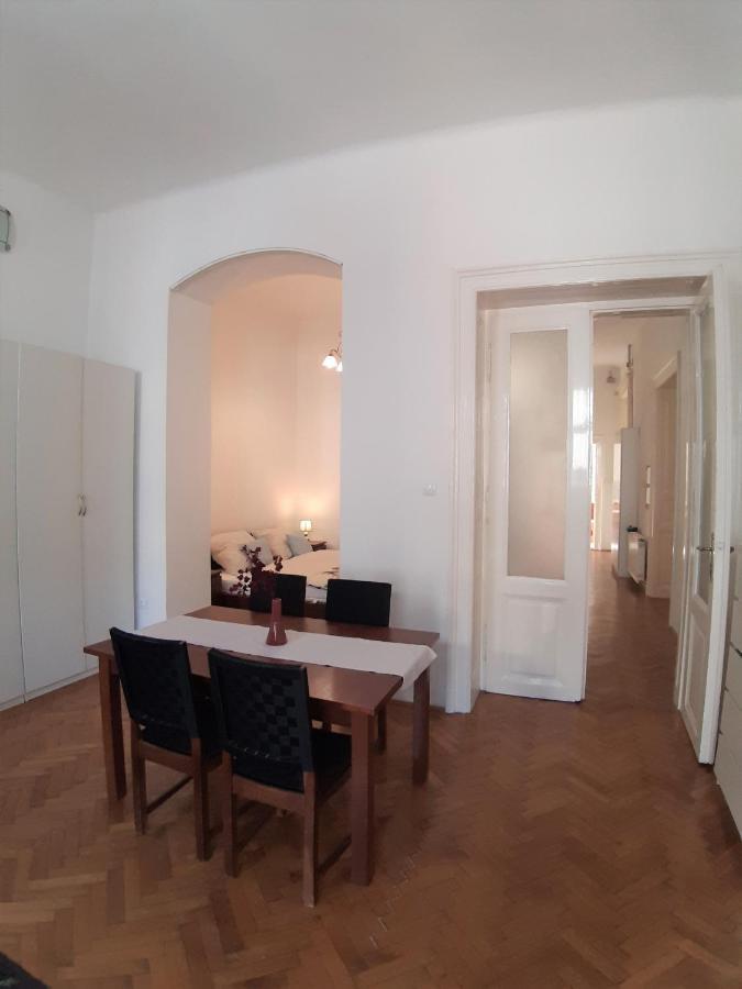 Citypark Classic Downtown Apartment بودابست المظهر الخارجي الصورة